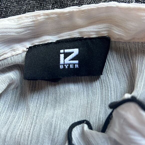 iZ Byer Size 1 Flutter Ruffled Sleeve Button Down White Gray Pencil Dress - Picture 6 of 8